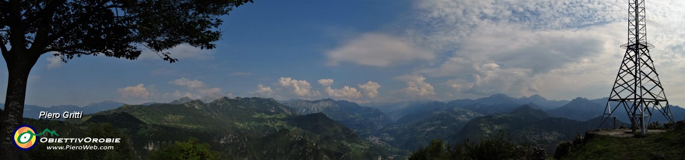 66 Panoramica dal Monte Zucco .jpg